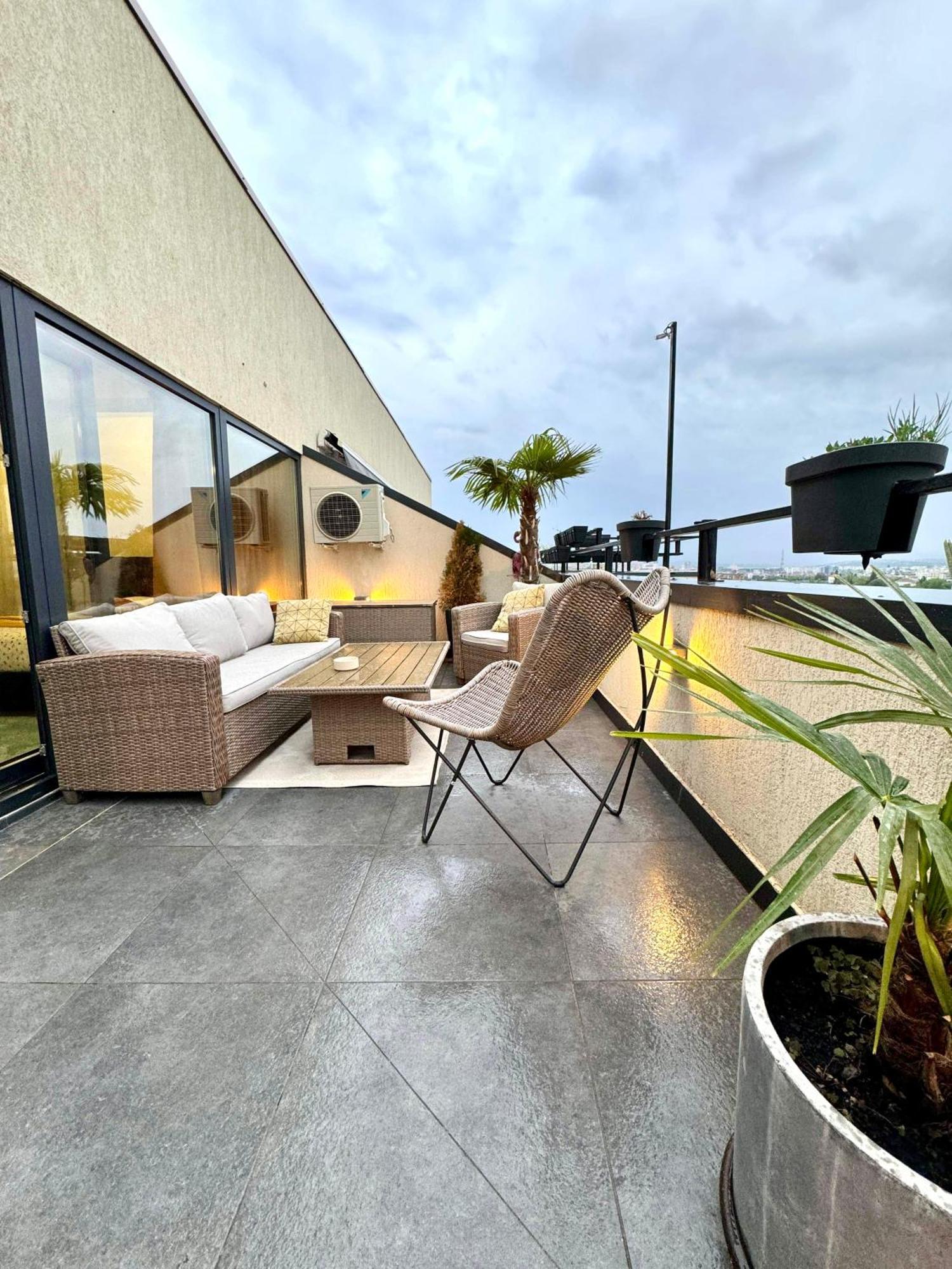 Ferienwohnung Penthouse Exclusive View , Iasi Exterior foto