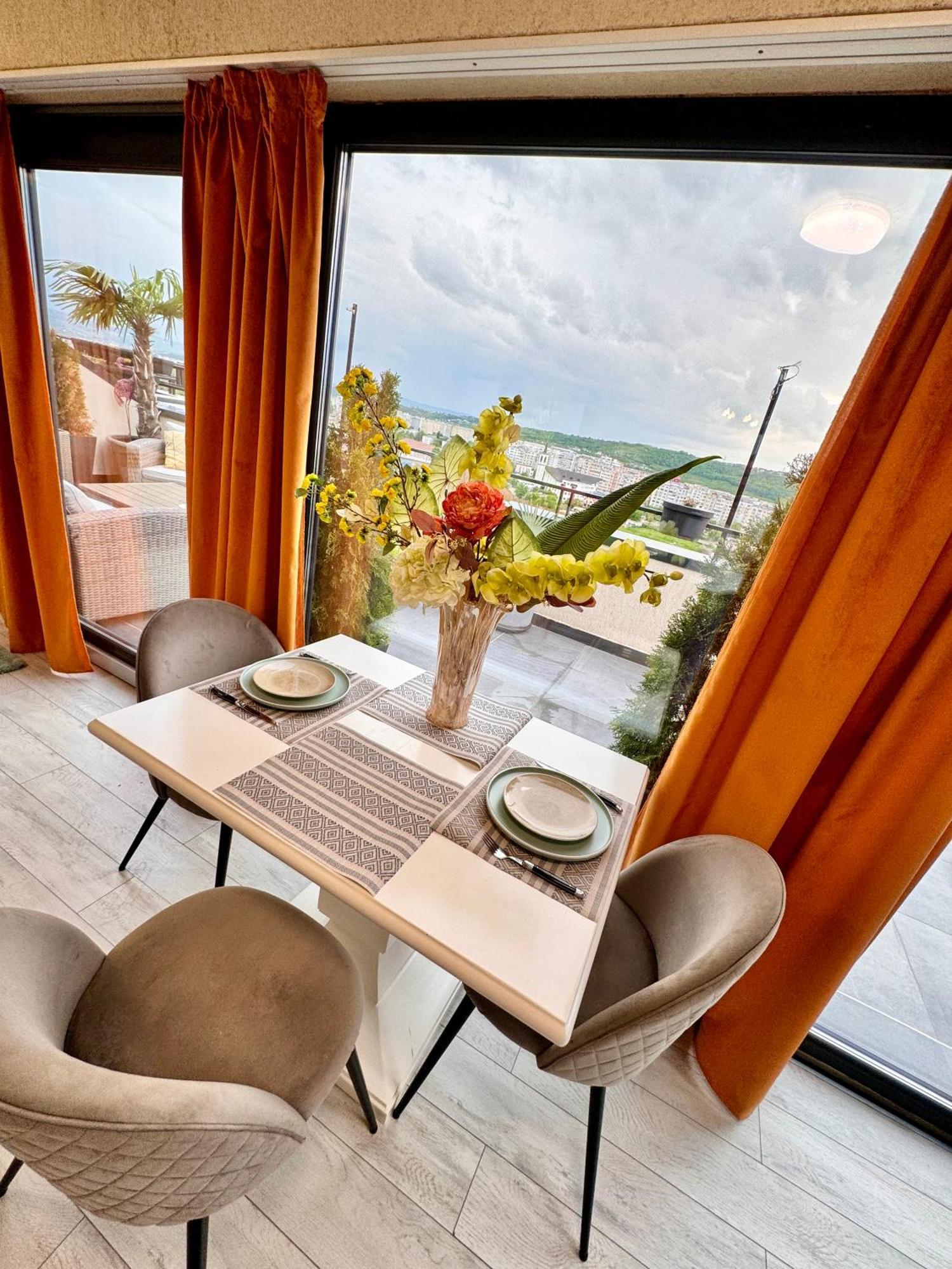 Ferienwohnung Penthouse Exclusive View , Iasi Exterior foto