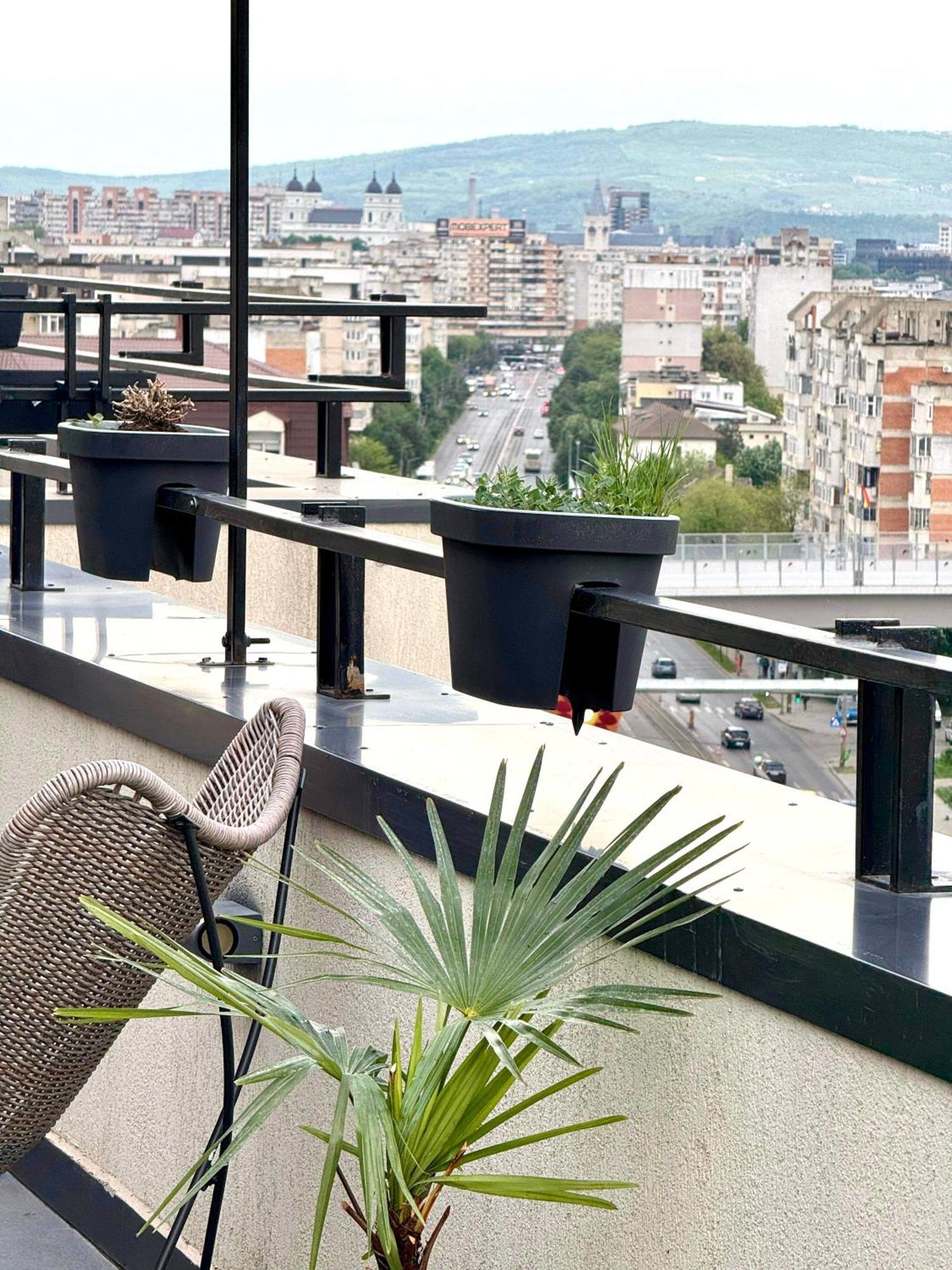 Ferienwohnung Penthouse Exclusive View , Iasi Exterior foto