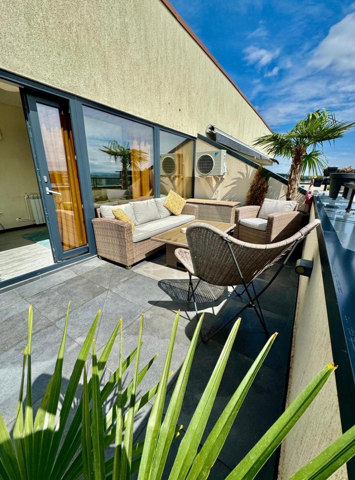 Ferienwohnung Penthouse Exclusive View , Iasi Exterior foto